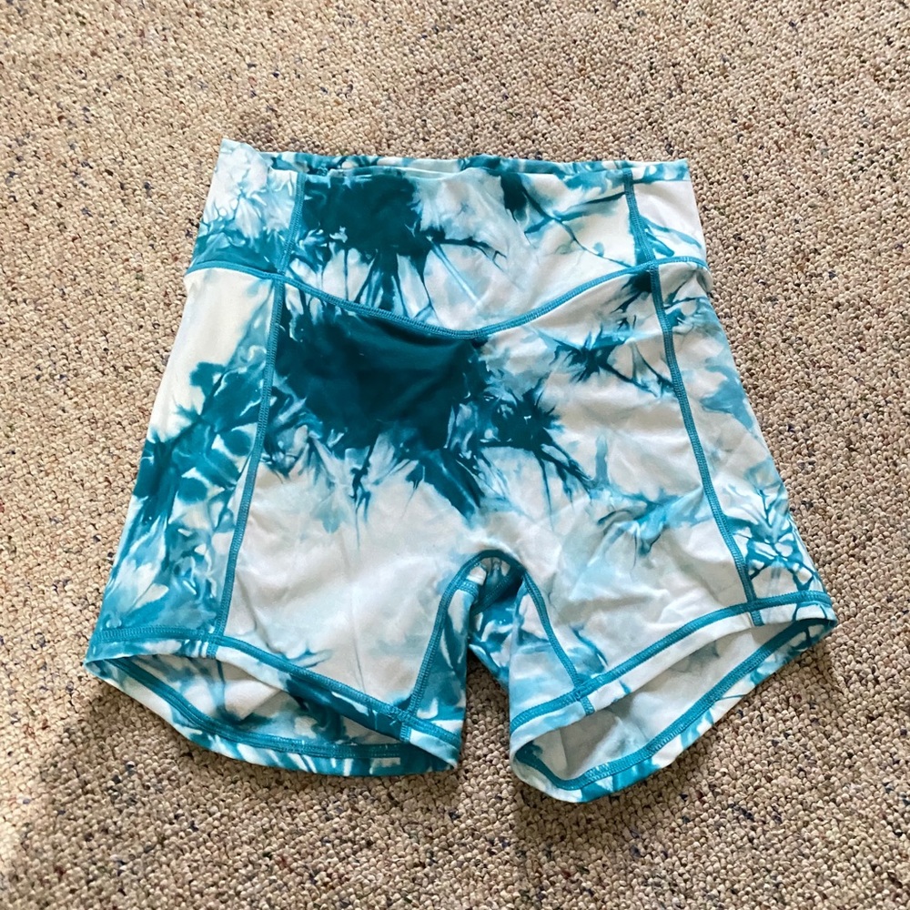 Balance athletica oasis shorts